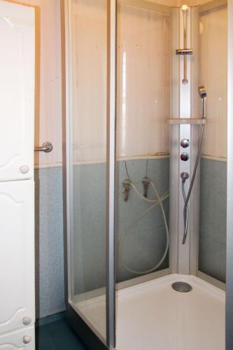 Holiday Home Gamlahuset - Fjh667