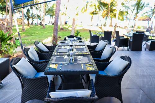 Hotel Searenity Beach Villa