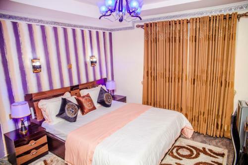 Apartamento Tobby Royal Suites