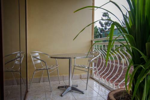 Hotel Crystal Suites & Apartments