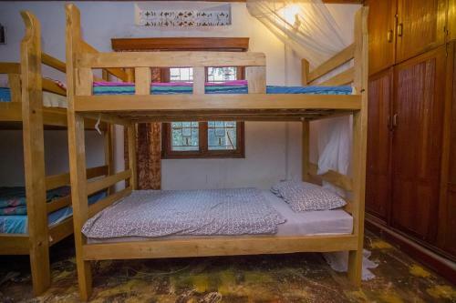 Hostal Ewaka Guesthouse And Backpackers
