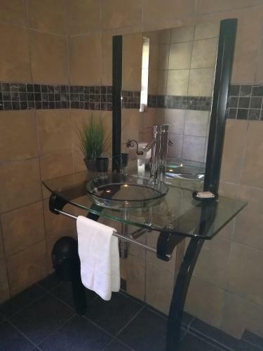 Hotel 24 Onvrey 3 Star Guest House