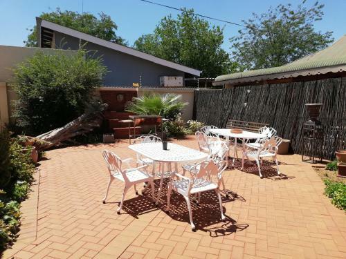 Hostal Oakwood Lodge