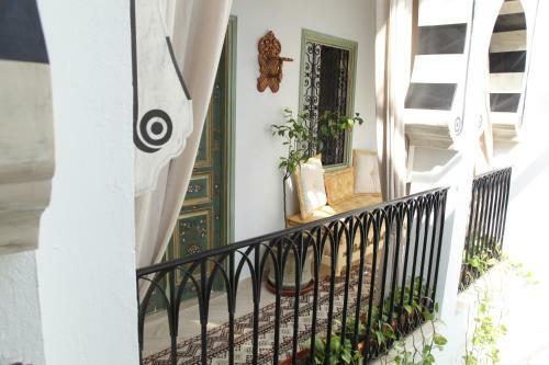 Hostal El Patio Courtyard House