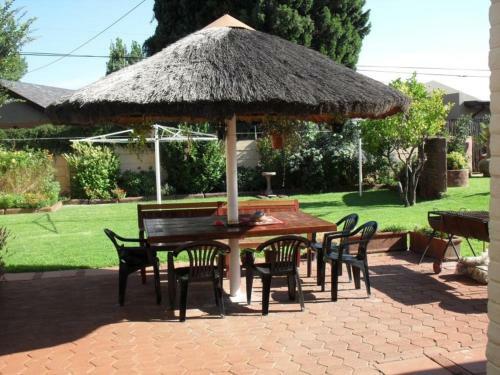Hostal Casa Villa Guest House Carletonville - Suite 1