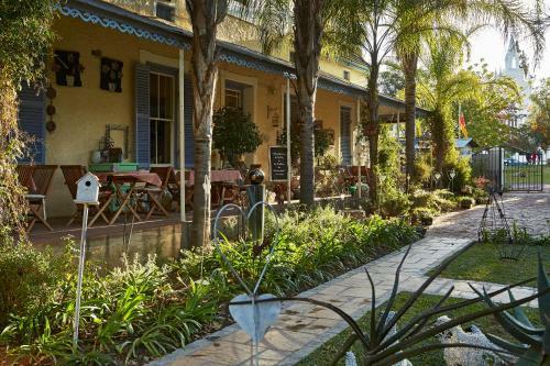 Hostal Yellow Aloe