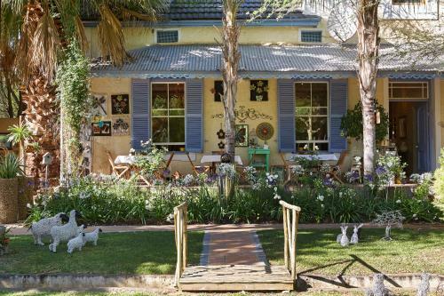Hostal Yellow Aloe