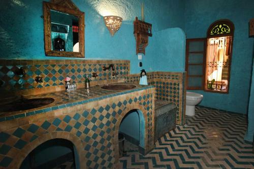 Riad Lune Et Soleil