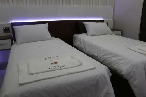 Cyro Apartments At Central Park