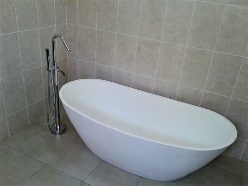 Hostal Rostalyn Guesthouse