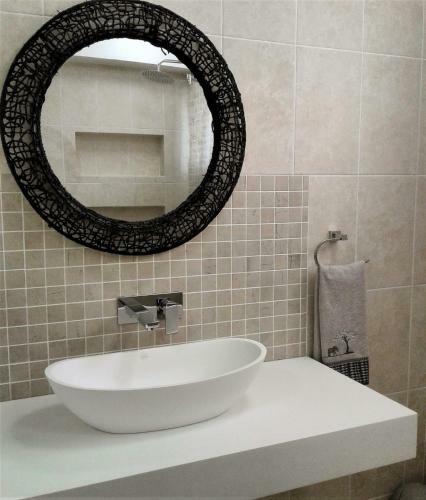 Hostal Rostalyn Guesthouse