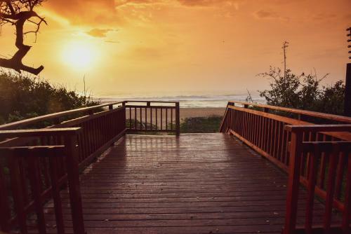 Hotel La Lucia Sands Beach Resort