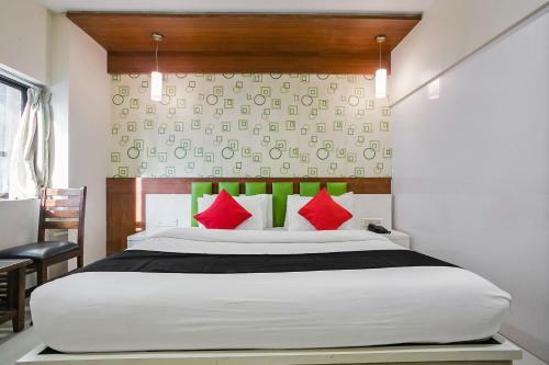 Hotel Oyo 77861 Elite Continental