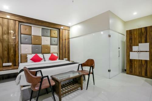 Hotel Oyo 77861 Elite Continental