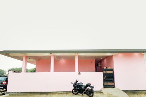 Hotel Oyo 67204 Mohit Palace