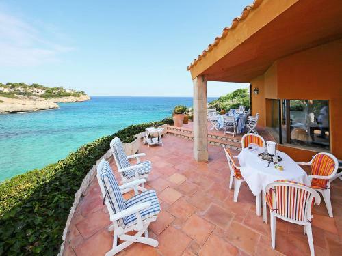 Villa Holiday Home Cala Mendia Sea Views