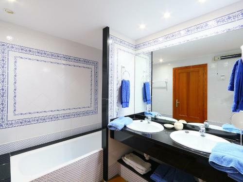 Villa Holiday Home Cala Mendia Sea Views