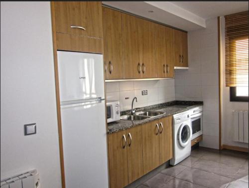 Apartamentos Los Mayos De Albarrac�n