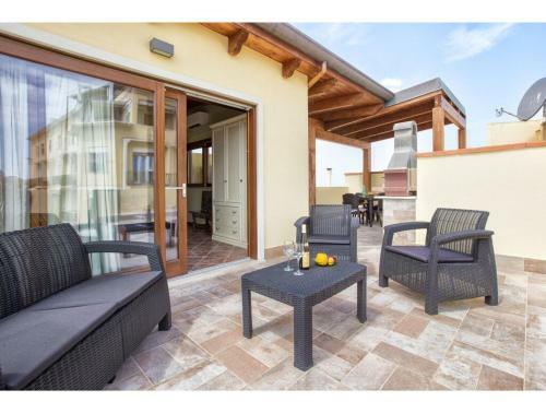 Apartamento Alghero, Mascalzone Latino Penthouse For 11 People With Sea View