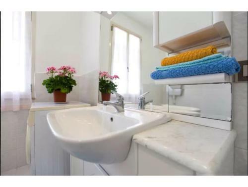Alghero, Villa Mimosa With Garden For 67 People