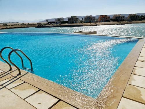 El Gouna 3 Br/ Pool/lagoon/kitchen