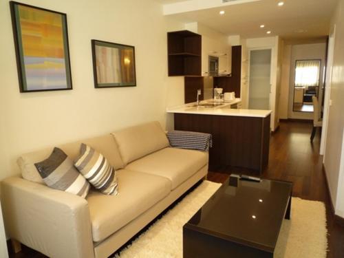 Dflat Escultor Madrid Apartments