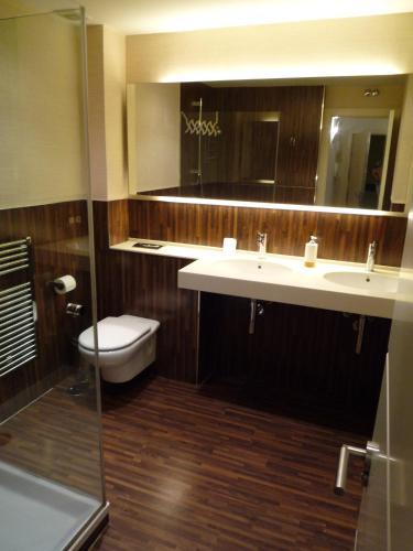 Dflat Escultor Madrid Apartments