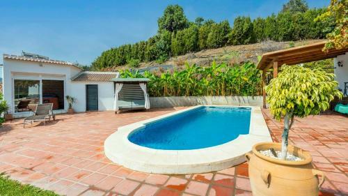 Casa La Lomilla Canillas De Albaida By Ruralidays