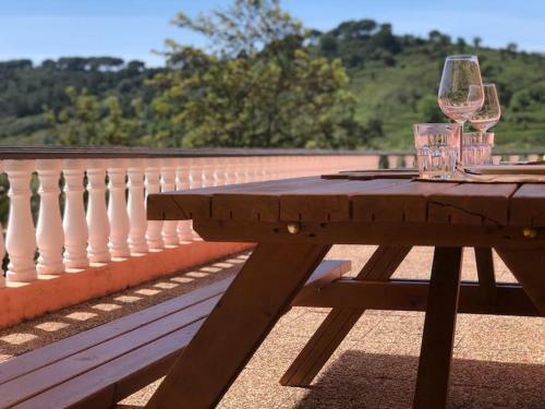 Villa Quinta Encantadora Com Piscina E Espa�os Verdes