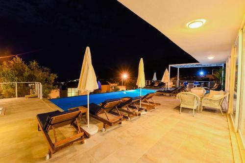 The Ultimate Villa With Stunning Views, Kalkan Villa 1050