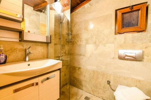 5 Star Villa With First Class Amenities, Kalkan Villa 1046