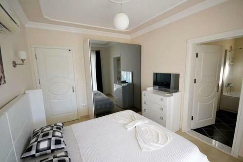 5 Star Villa With 4 Bedrooms, Dalaman Villa 1049