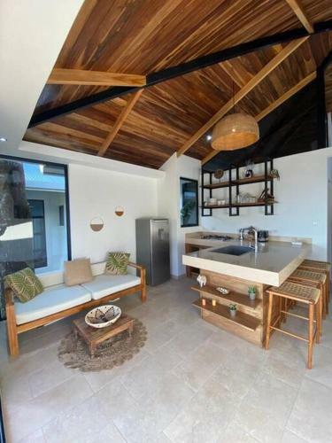 New! Santateresa Ocean View Jungle House