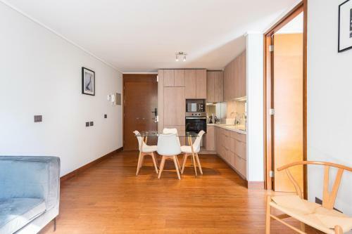 Apartamento Uptown Eclectic 1br W/ Wifi, Pool, Parking & Metro