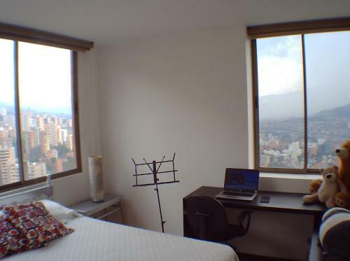 Habitacion Privada En Apartamento Del Poblado