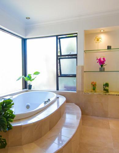Hostal 112 On Kloof Guesthouse