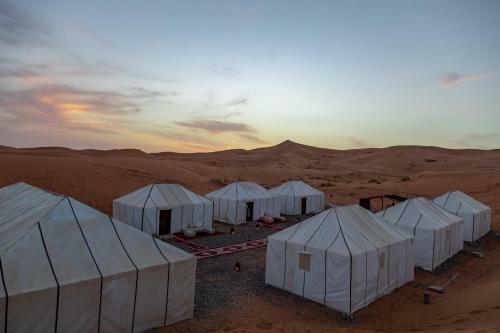 Night Desert Luxury Camp