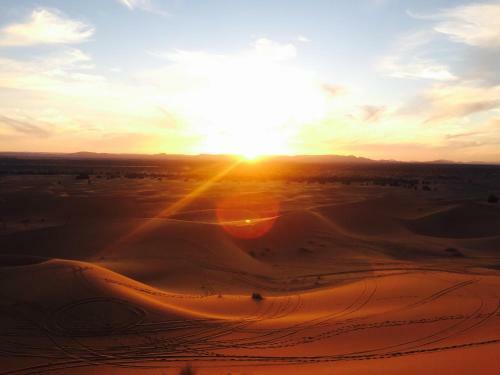 Bed & Breakfast Merzouga Hostel & Camel Trek