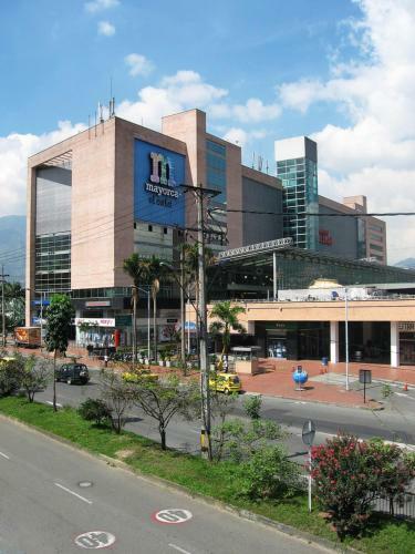 Apartamento El Poblado Sabaneta New 3bdr + Office- Comfortable Apt
