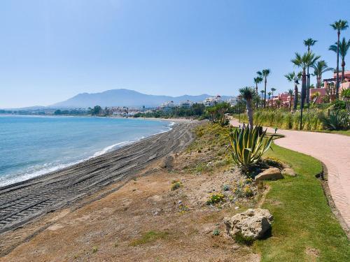 Apartment Las Salinas Estepona