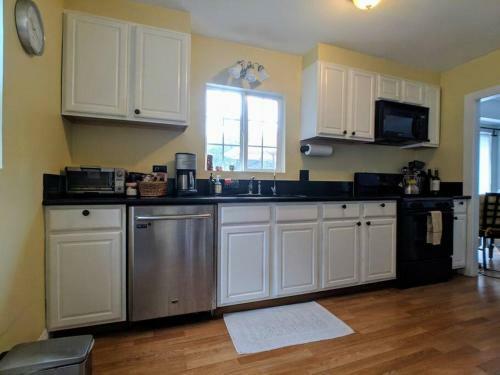 Hillside Bungalow 1bd 1bt House Bel Air + Parking