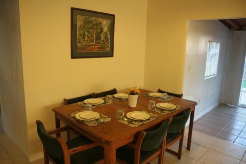 2-bedroom Home In The Valley