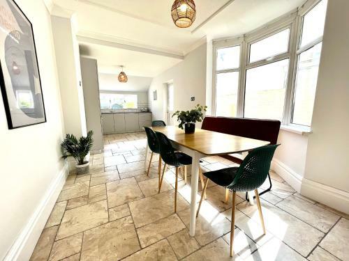 Apartamento Whitchurch House By Switchback Stays