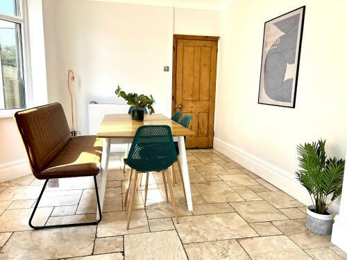 Apartamento Whitchurch House By Switchback Stays