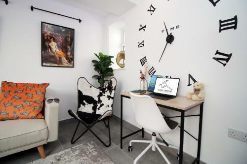 New 2022 Spacious 2 Bed Apartment - Private Courtyard - Underfloor Heating