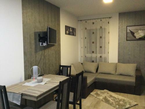 Patti-2 Apartman Zam�rdi
