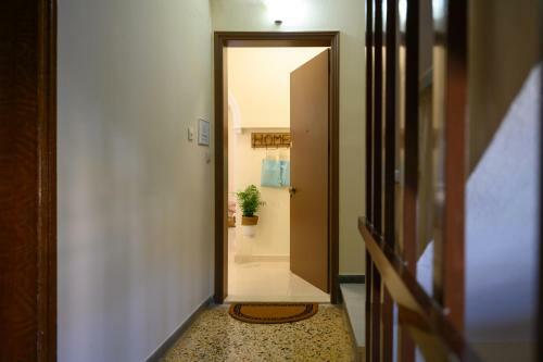 Nostalgia City Apartment