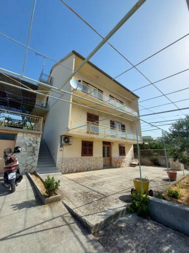 Rados Apartments