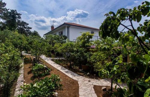 Apartments Nada - 20m From Beach
