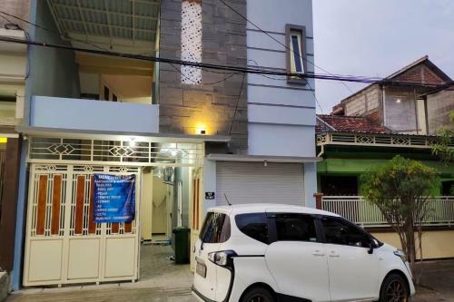 Hotel Oyo 91209 Arjuna Residence Sby